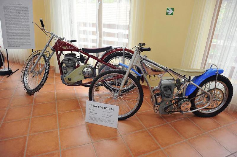 MUZEUM MOTOCYKL� K�IVOKL�T