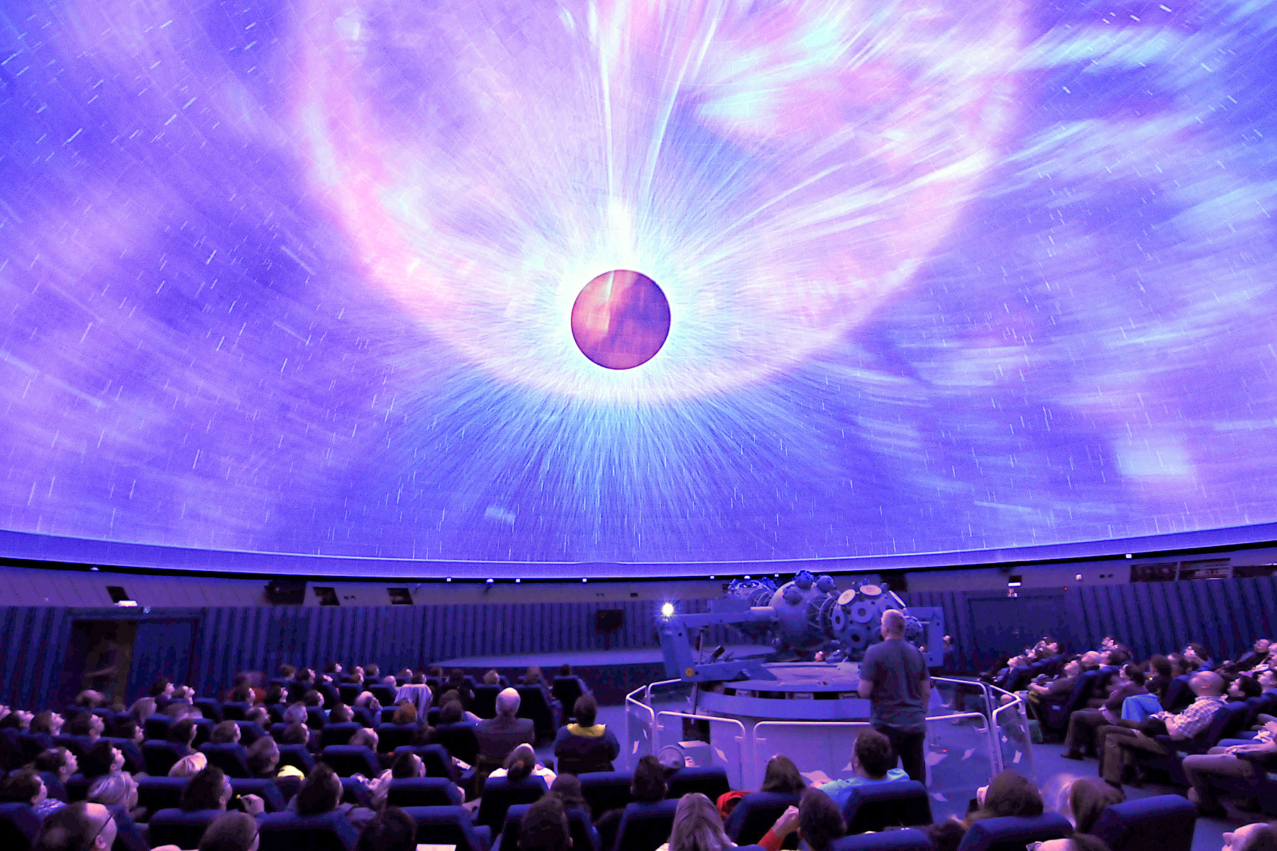 PLANET�RIUM PRAHA - PRAHA BUBENE�