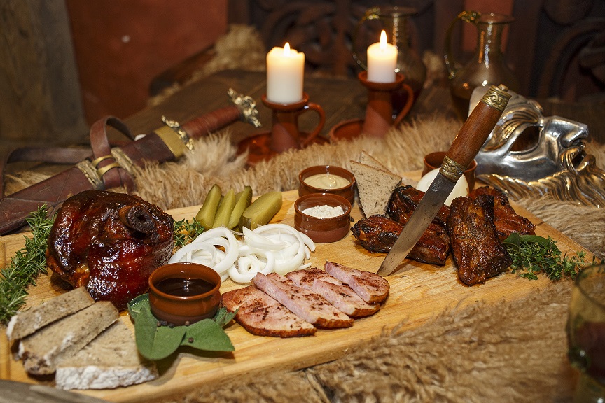 HOUS�V ML�N V T�BO�E