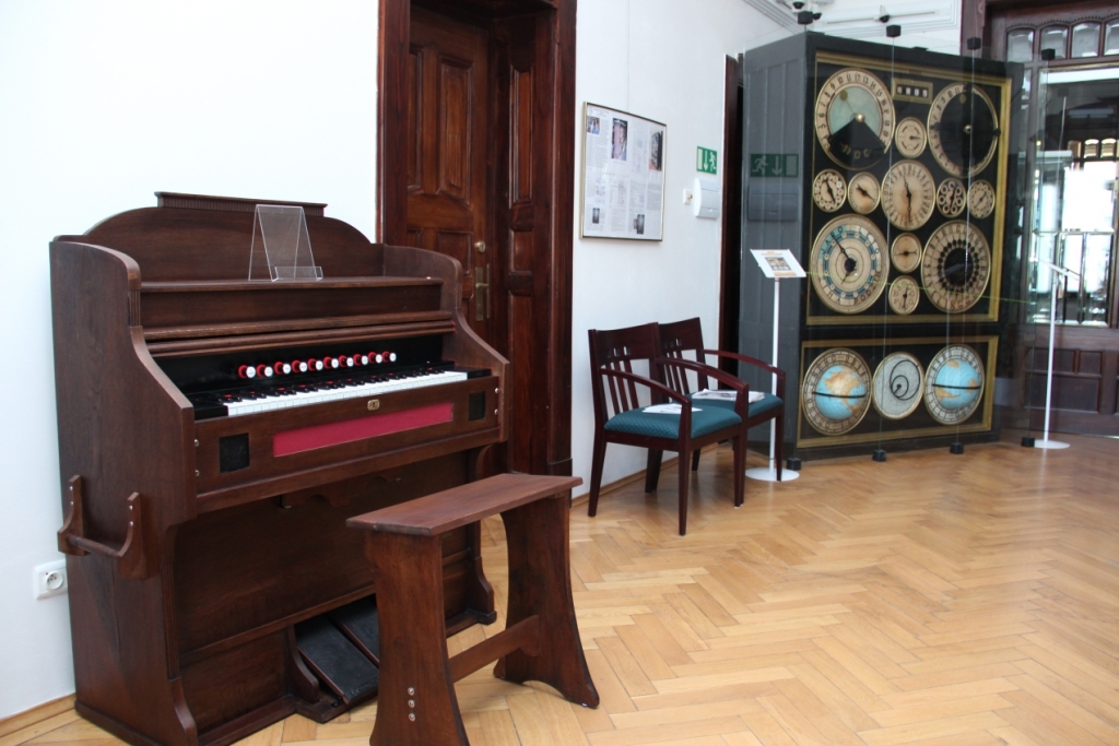 M�STSK� MUZEUM �ST� NAD ORLIC�