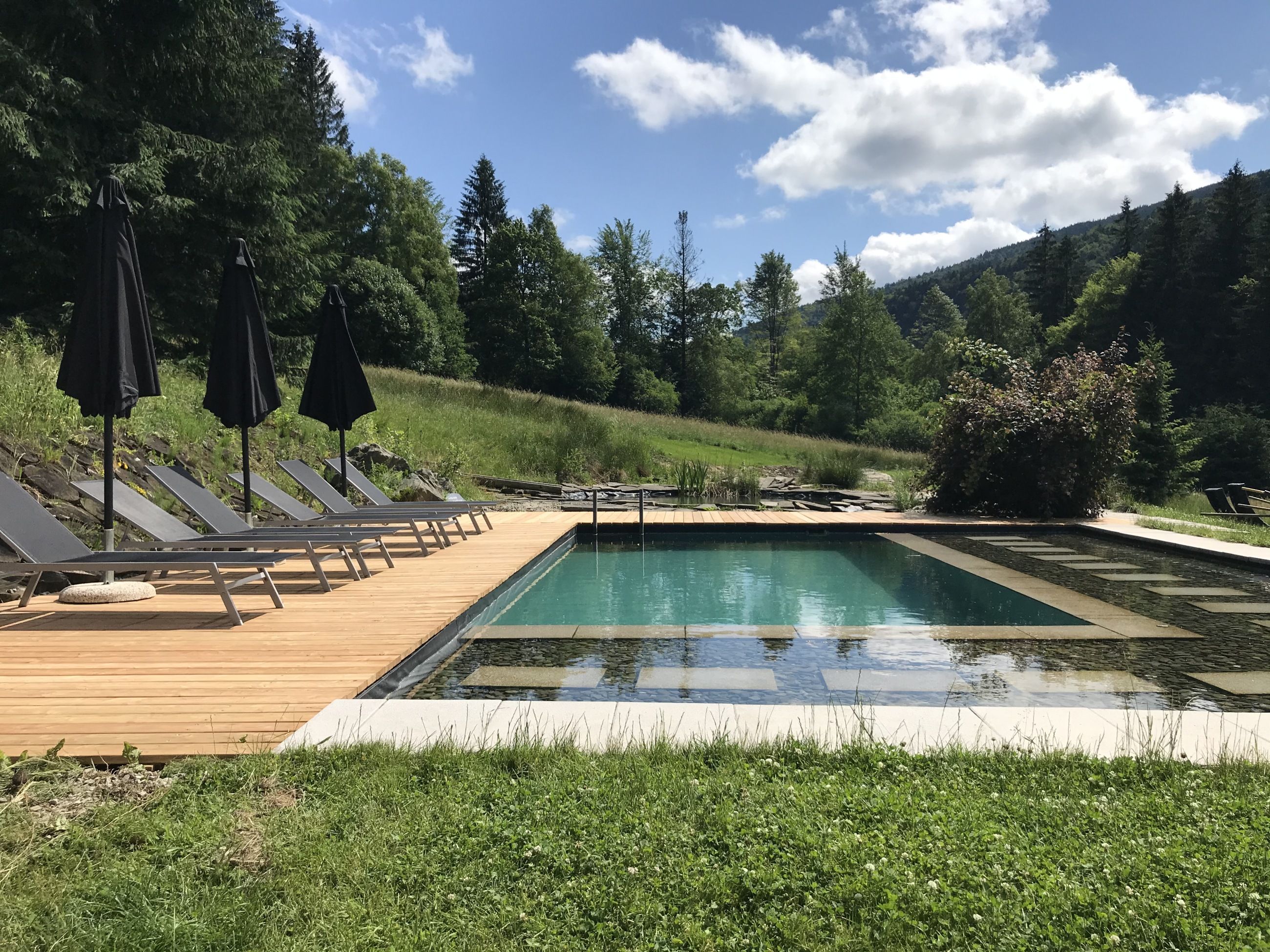 HOTEL & GARDEN **** U HOLUB� - �ELADN�