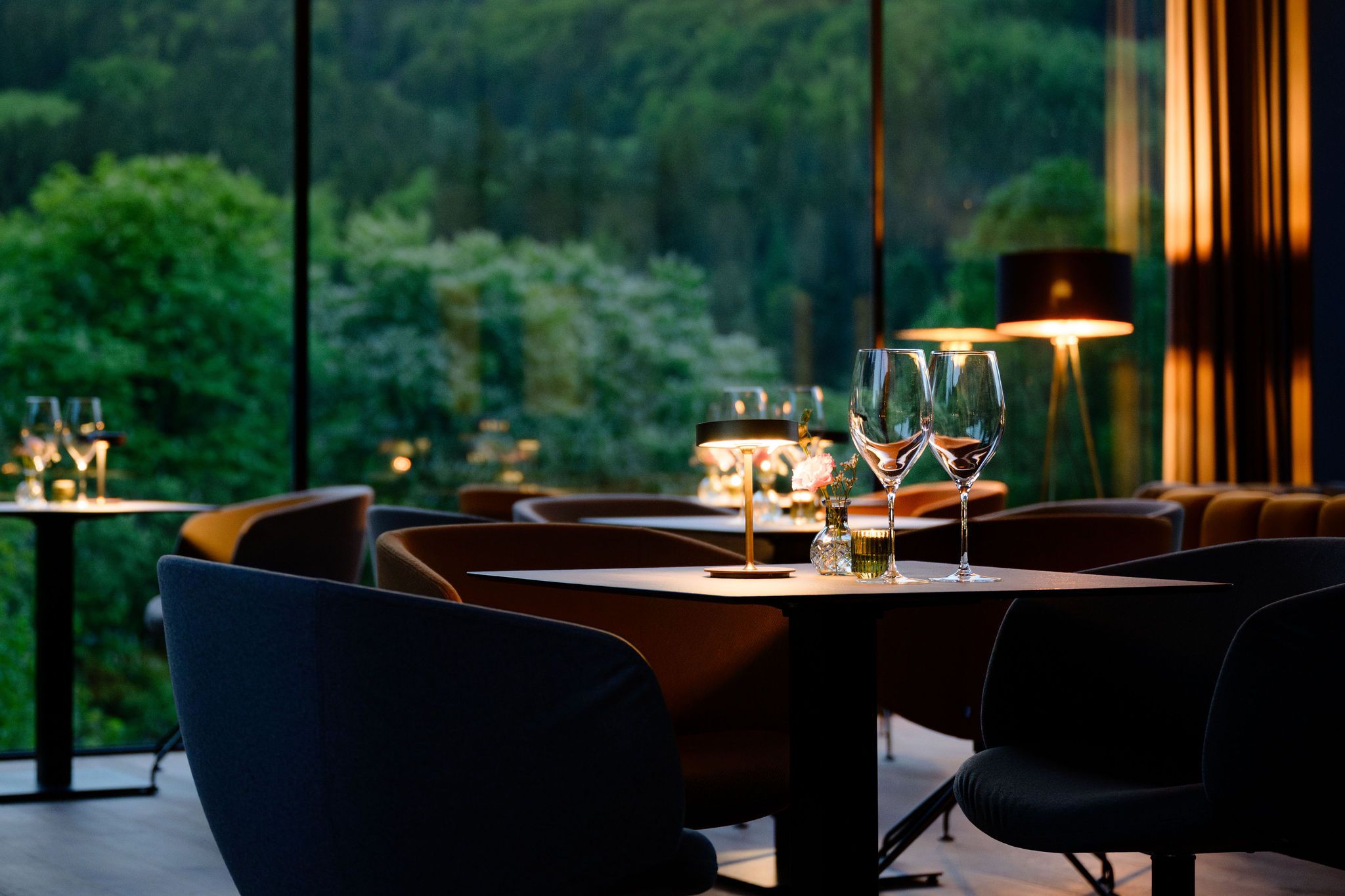 HOTEL & GARDEN **** U HOLUB� - �ELADN�