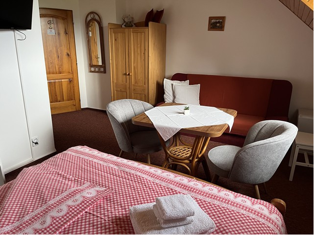 PENZION NA VYHL�DCE FR�DLANT NAD OSTRAVIC�