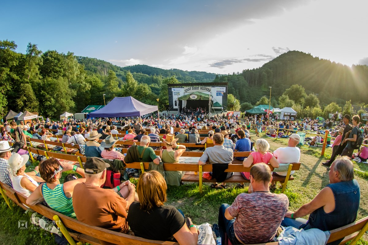 LETN� KINO BYST�I�KA