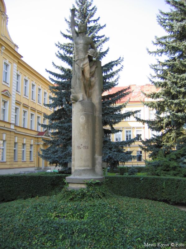 Pomn�k ob�tem sv. v�lek